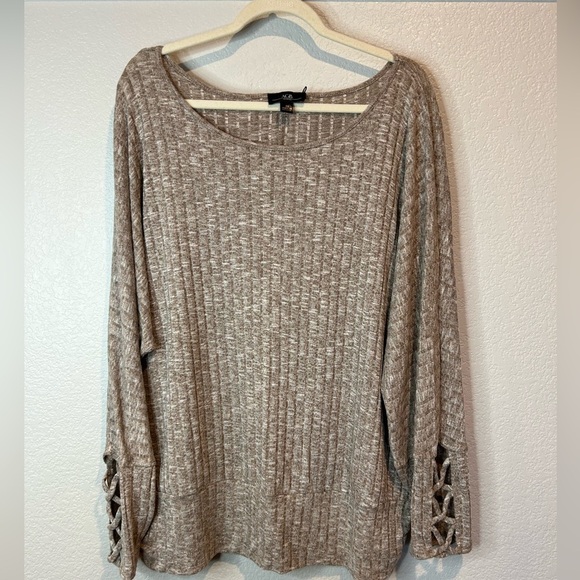 AGB Sweaters - B11.04 AGB WOMAN Ribbed lightweight, open crisscross cuffs ruching hips Sweater